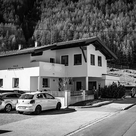 Apartmán Haus Almrausch Sölden Exteriér fotografie