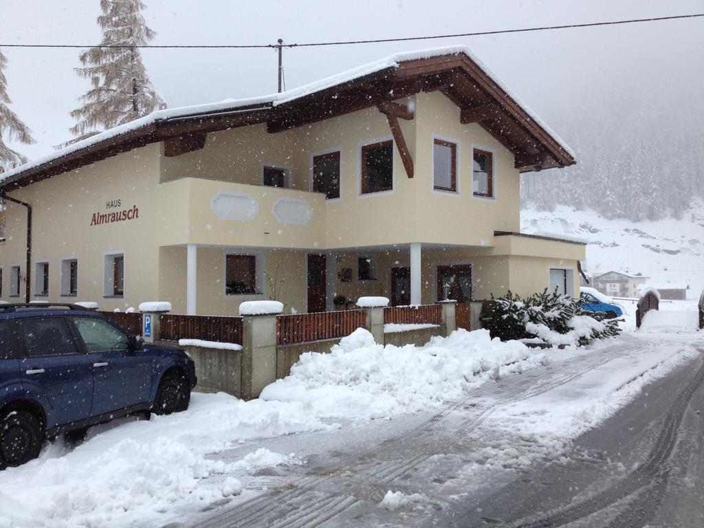 Apartmán Haus Almrausch Sölden Exteriér fotografie